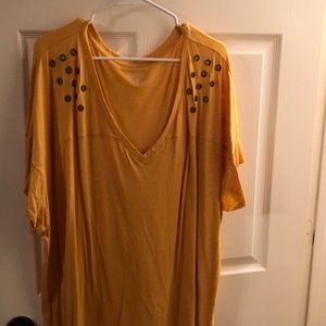 Lane Bryant v-neck gold blouse 26/28
